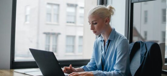 pexels-sora-shimazaki-5668871